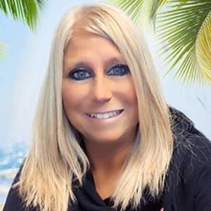 Meet your Posher, Debbie